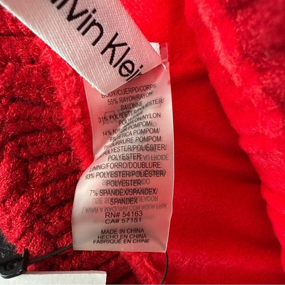 CALVIN KLEIN Women’s Textured Faux Fur Pom Pom Red/black Beanie NWT $58 - Picture 13 of 13